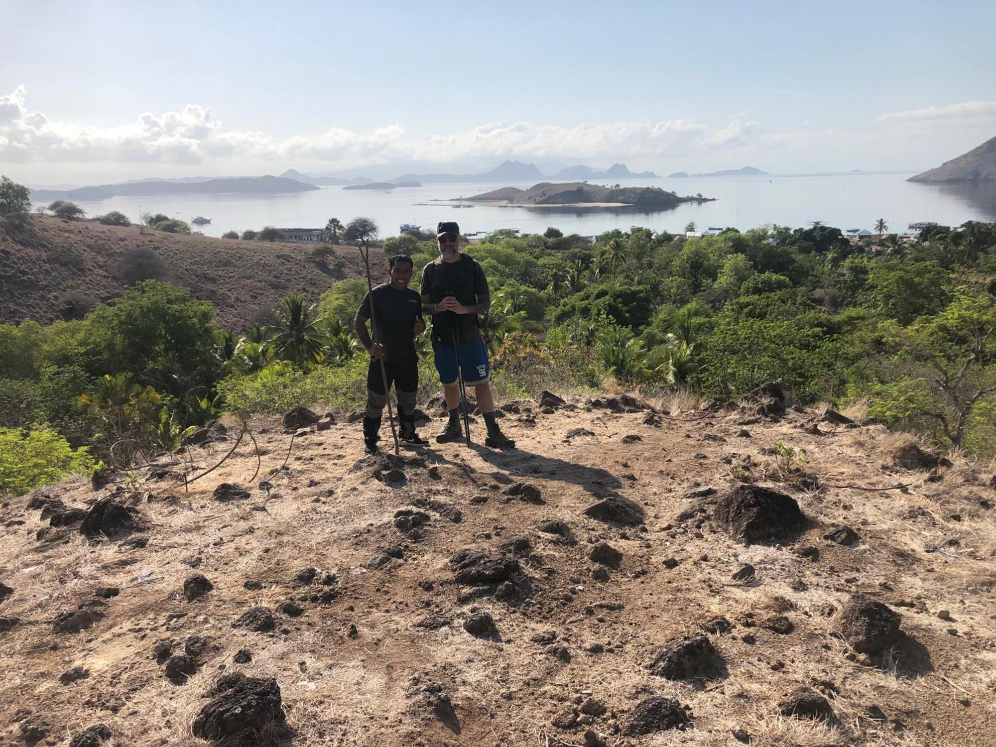 Dua Putri Komodo Homestay Εξωτερικό φωτογραφία