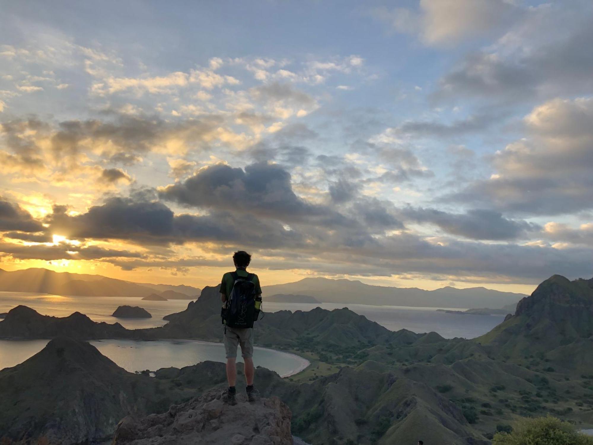Dua Putri Komodo Homestay Εξωτερικό φωτογραφία